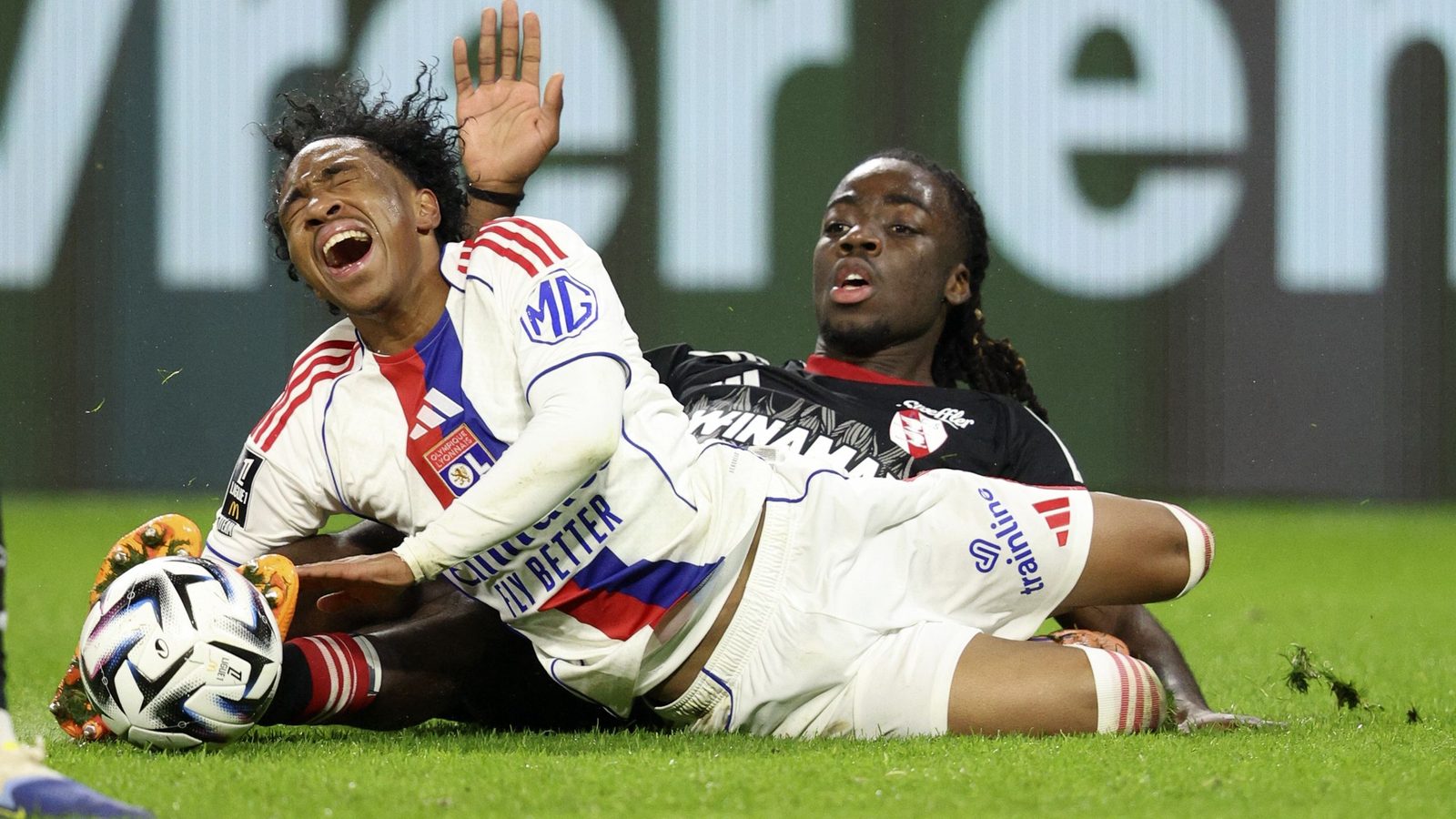 Le carton rouge de Doukouré et la blessure de Fofana