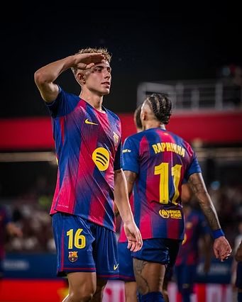 Fermin Lopez célébrant un de ses buts contre Valence