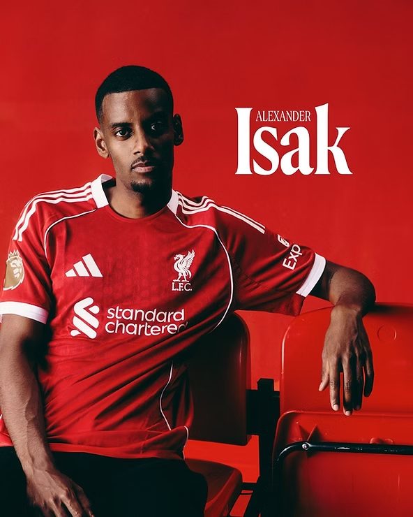 Isak lors de sa présentation à Liverpool